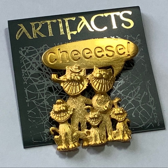 Artifacts Family of Cats Brooch - Picture 2 of 8